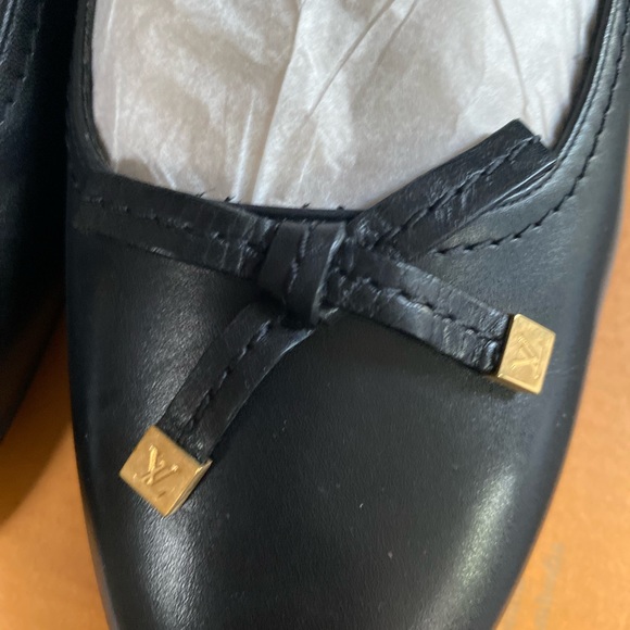 Louis Vuitton Black flats - Picture 3 of 11